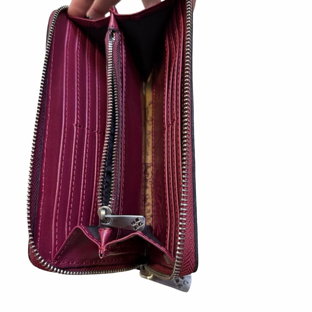 Patricia Nash woven leather zip-around clutch wallet. Berry Color. NWOT - Picture 5 of 7